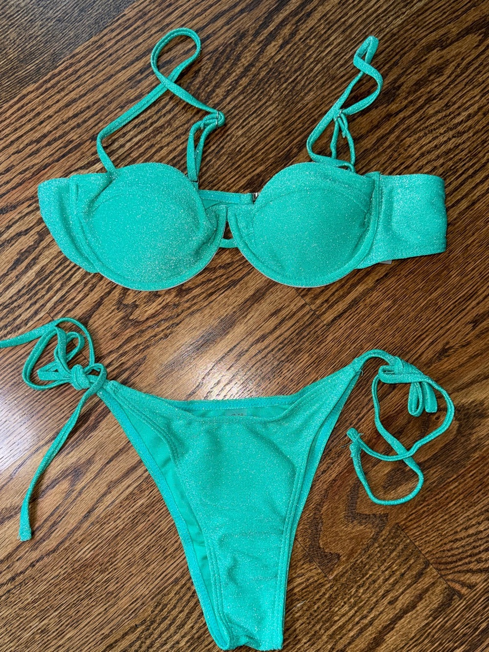 NWOT Shimmer Mint Green Underwire Bikini Set Size Small
